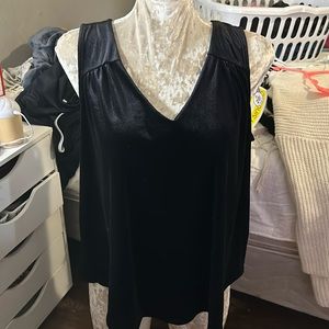 Old navy black velvet top